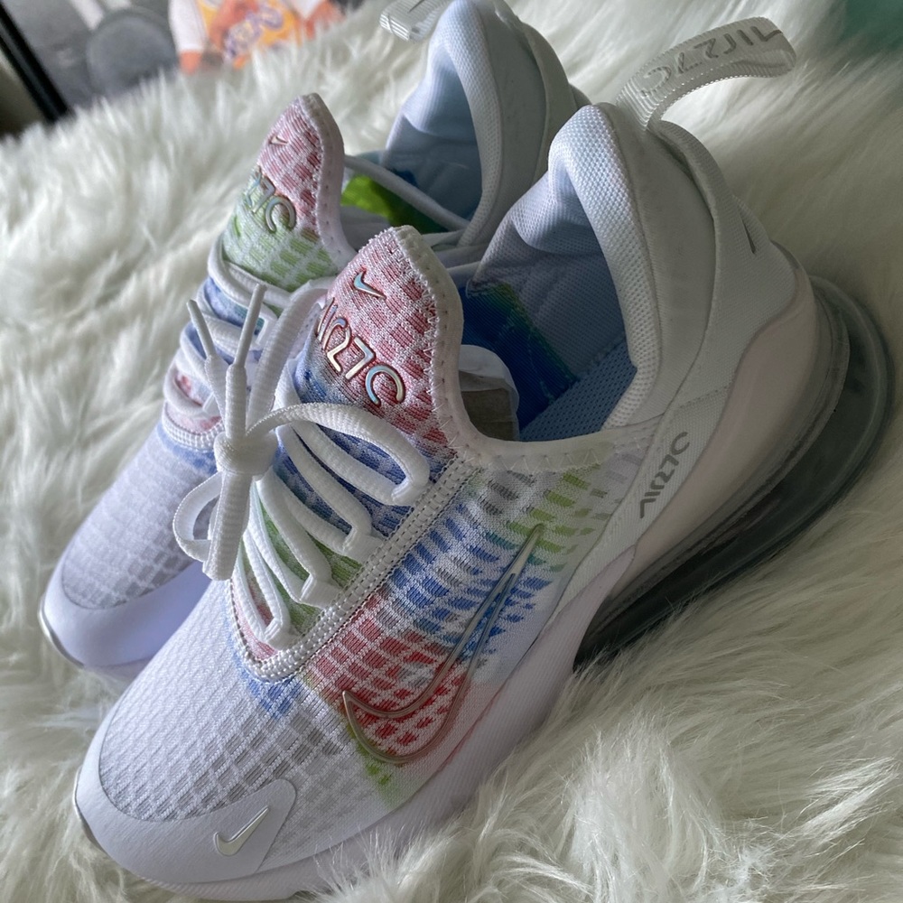 Airmax 270 React Women's 9.5.